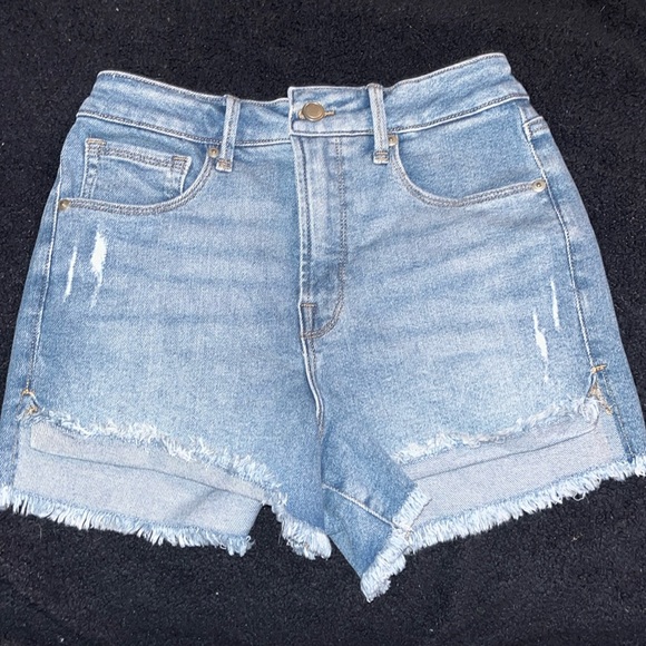 Good American denim shorts 4/27 new never worn - Picture 1 of 5